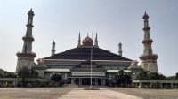 5 Masjid Terbesar Di Kota Serang Terbukti