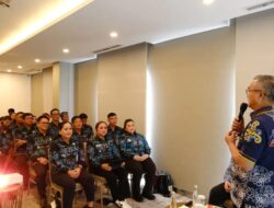 Pemkab Malinau. Bupati Malinau Wempi W. Mawa saat memaparkan strategi pembangunan daerah dalam Bimtek Penguatan Kapasitas Camat di Jakarta. Ia menegaskan perlunya strategi cerdas dalam membangun wilayah Malinau yang luas namun berpenduduk sedikit.